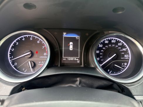 Used 2018 Toyota Camry SE FWD image 10