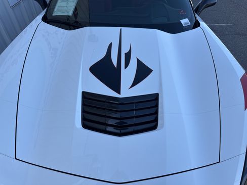 Used 2015 Chevrolet Corvette Stingray Coupe w/ 2LT Preferred Equipment Group image 9