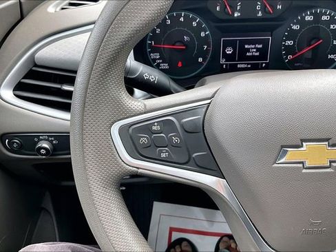 Used 2022 Chevrolet Malibu LT image 10