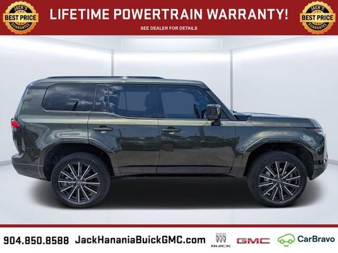 Used 2024 Lexus GX 550 w/ Accessory Package (Z1) AWD/4WD image 2