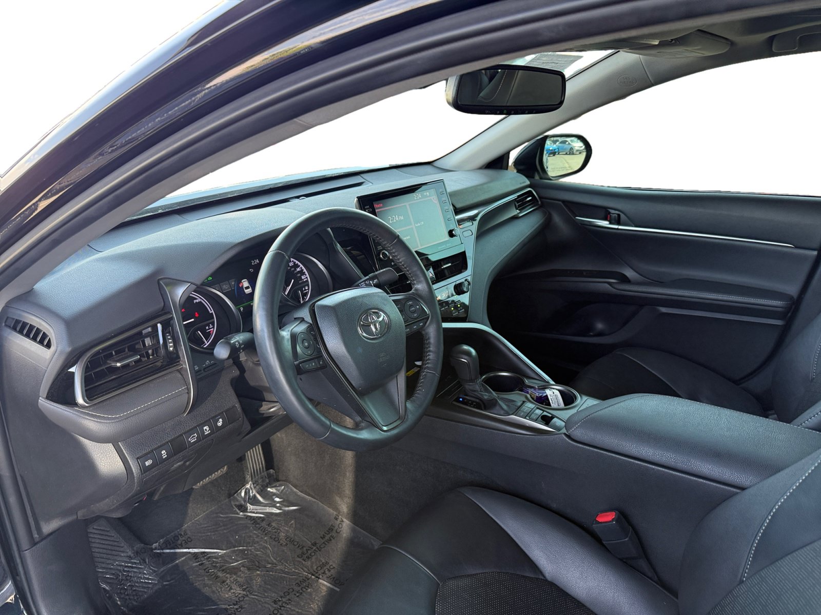 Used 2024 Toyota Camry XSE w/ Cold Weather Package FWD image 9