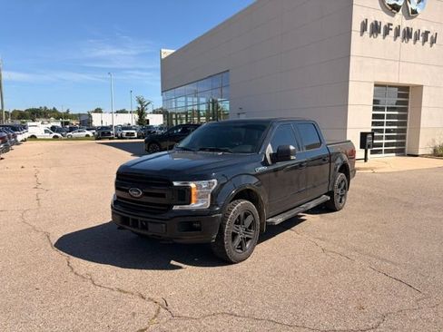 Used 2018 Ford F150 XLT w/ Equipment Group 302A Luxury AWD/4WD image 8