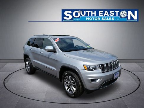 Used 2020 Jeep Grand Cherokee Limited AWD/4WD image 2