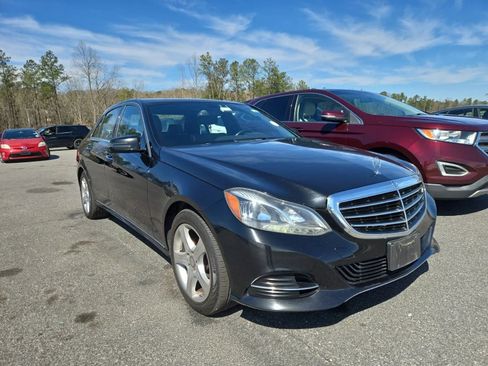 Used 2015 Mercedes-Benz E 350 4MATIC Sedan image 3