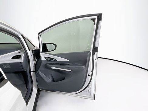 Used 2017 Chevrolet Bolt LT image 30