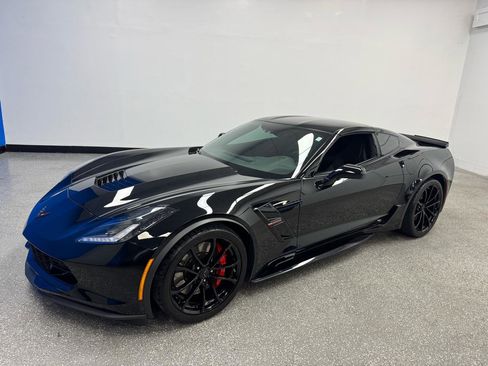 Used 2019 Chevrolet Corvette Grand Sport w/ Carbon Flash Badge Package RWD image 26