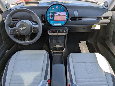 Certified 2025 MINI Cooper 2-Door Hardtop FWD image 18