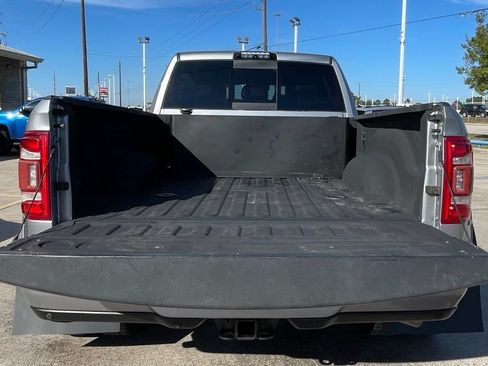 Used 2019 RAM 3500 Laramie AWD/4WD image 11