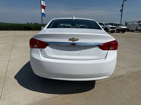 Used 2017 Chevrolet Impala LS FWD image 4