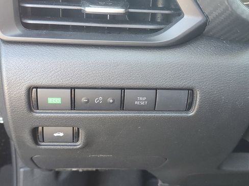 Used 2025 Nissan Sentra S FWD image 22