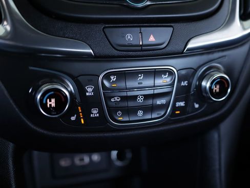 Used 2024 Chevrolet Equinox LT w/ LPO, Floor Liner Package image 15