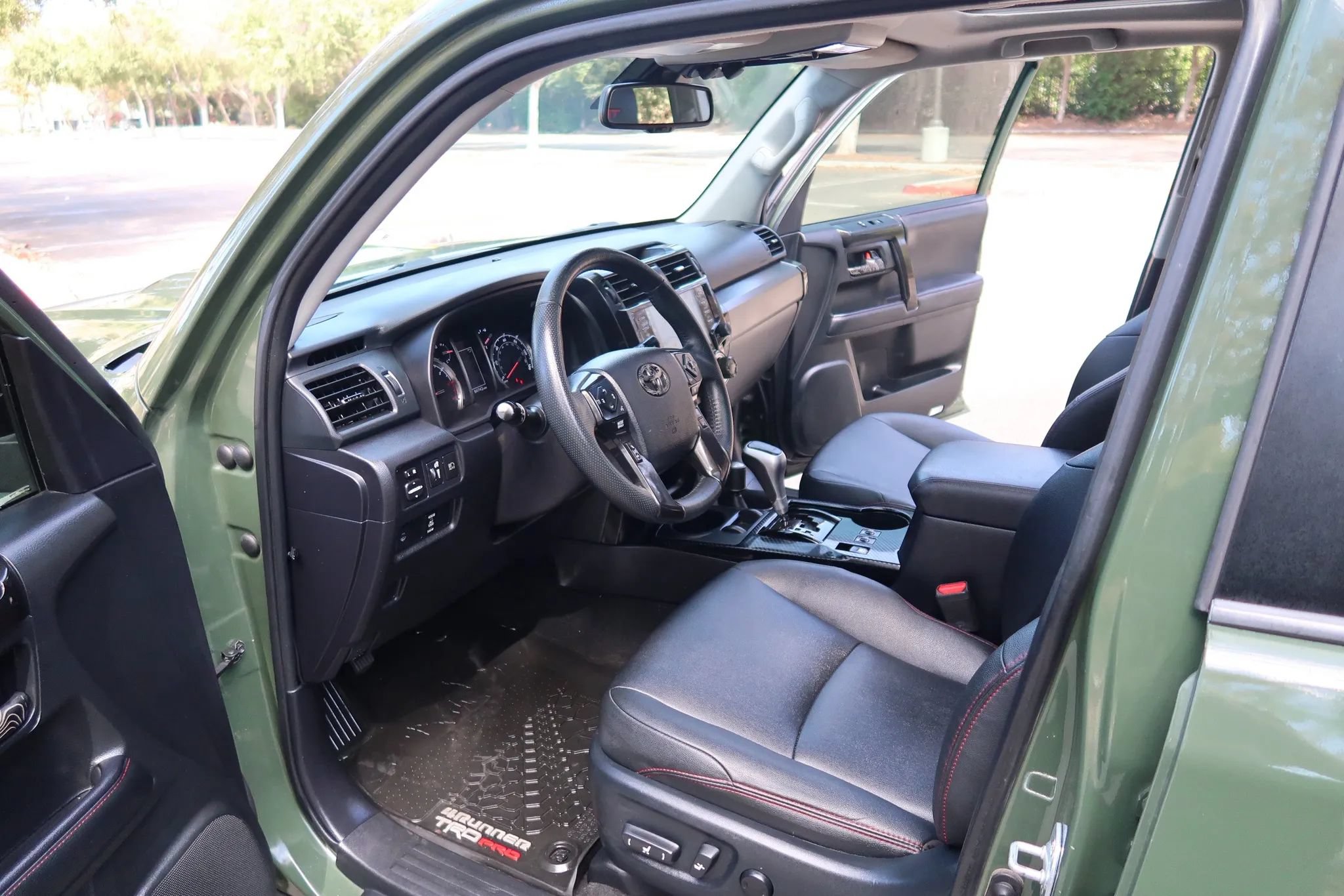 Used 2020 Toyota 4Runner TRD Pro AWD/4WD image 15