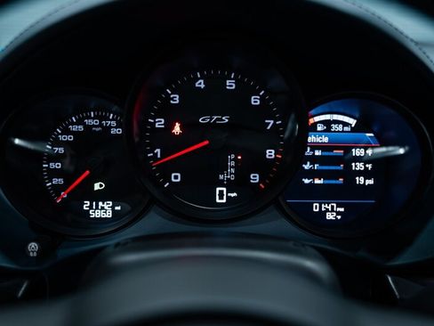 Used 2021 Porsche 718 Boxster GTS RWD image 20