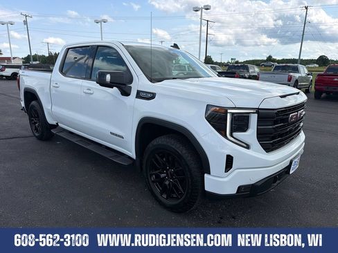 Used 2024 GMC Sierra 1500 Elevation w/ Elevation Premium Package AWD/4WD image 7