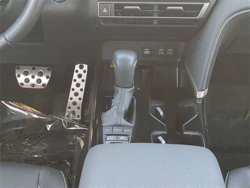 Certified 2025 Toyota Camry SE w/ Convenience Package image 18