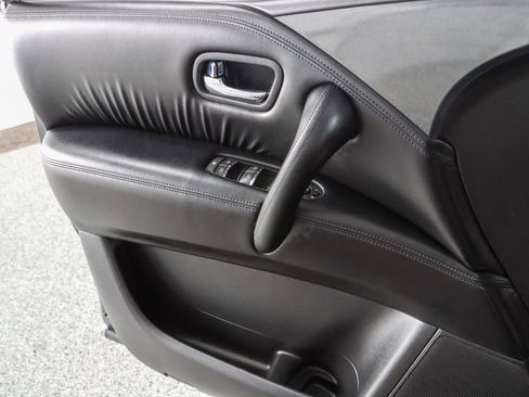 Used 2023 Nissan Armada SV image 22