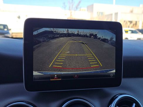 Used 2020 Mercedes-Benz GLA 250 4MATIC image 31