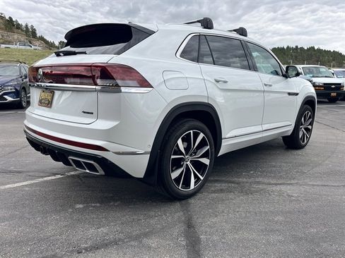 Used 2026 Volkswagen Atlas Cross Sport SEL Premium R-Line AWD/4WD image 8