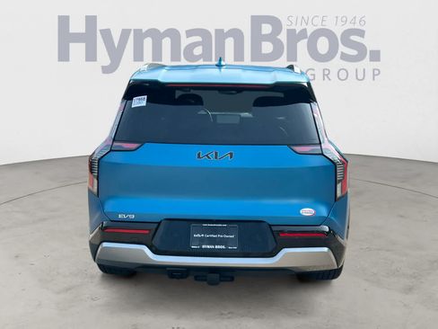 Certified 2024 Kia EV9 Land AWD/4WD image 2
