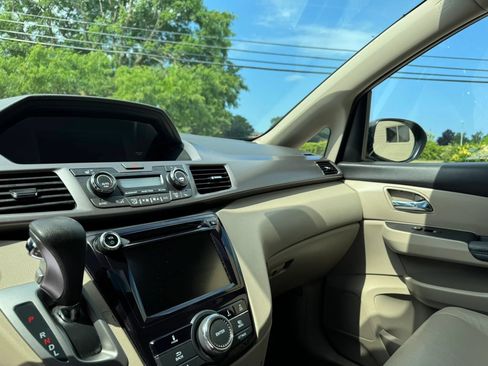 Used 2017 Honda Odyssey EX-L image 22