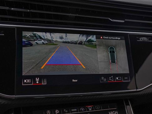 Used 2023 Audi RS Q8 image 16