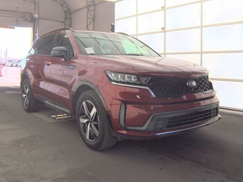 Used 2021 Kia Sorento S image 6
