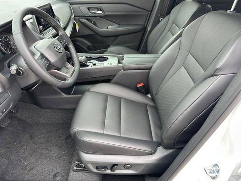 New 2026 Nissan Rogue Dark Armor FWD image 9