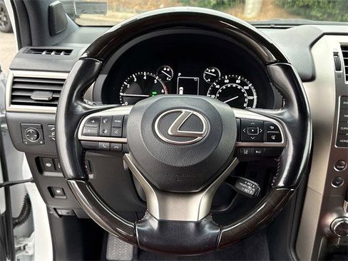 Used 2021 Lexus GX 460 Premium image 19