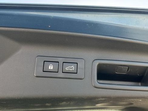 Used 2025 Subaru Forester Premium w/ Convenience Package #2 AWD/4WD image 26