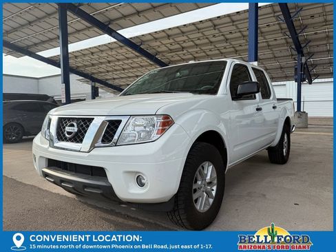 Used 2017 Nissan Frontier SV w/ SV Value Truck Package AWD/4WD image 2
