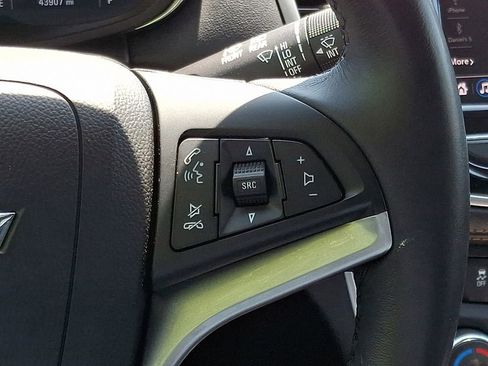 Certified 2022 Chevrolet Trax LT w/ Midnight Edition AWD/4WD image 23