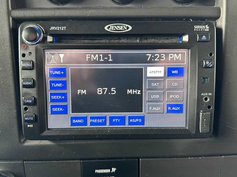 Used 2014 Chevrolet Express 4500 w/ RV Package image 38