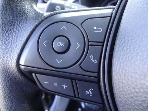 Certified 2025 Toyota RAV4 LE AWD/4WD image 15