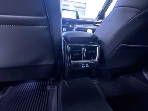 New 2026 Toyota Crown Platinum image 39