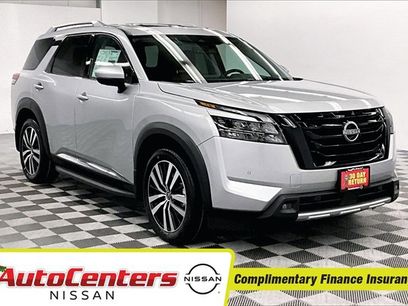 New 2025 Nissan Pathfinder Platinum w/ Lighting Package (N93)