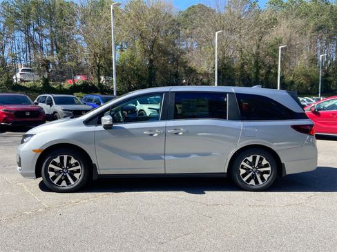 New 2026 Honda Odyssey EX-L image 2