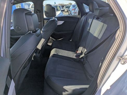 Used 2022 Audi A4 2.0T Premium Plus image 31