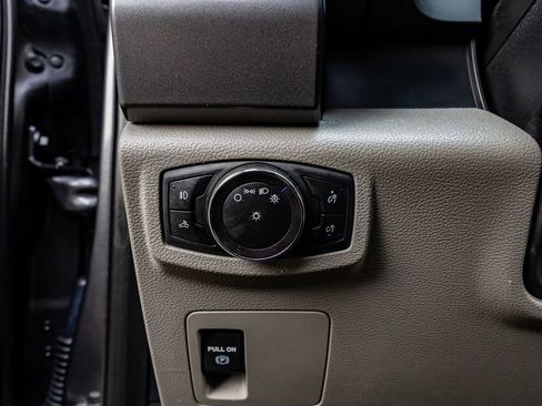 Used 2019 Ford F150 XLT image 18