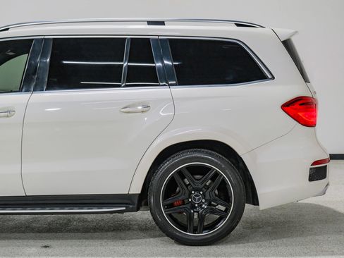 Used 2016 Mercedes-Benz GL 63 AMG 4MATIC image 15