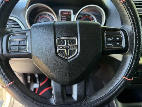 Used 2012 Dodge Journey SXT w/ Flexible Seating Group FWD image 18