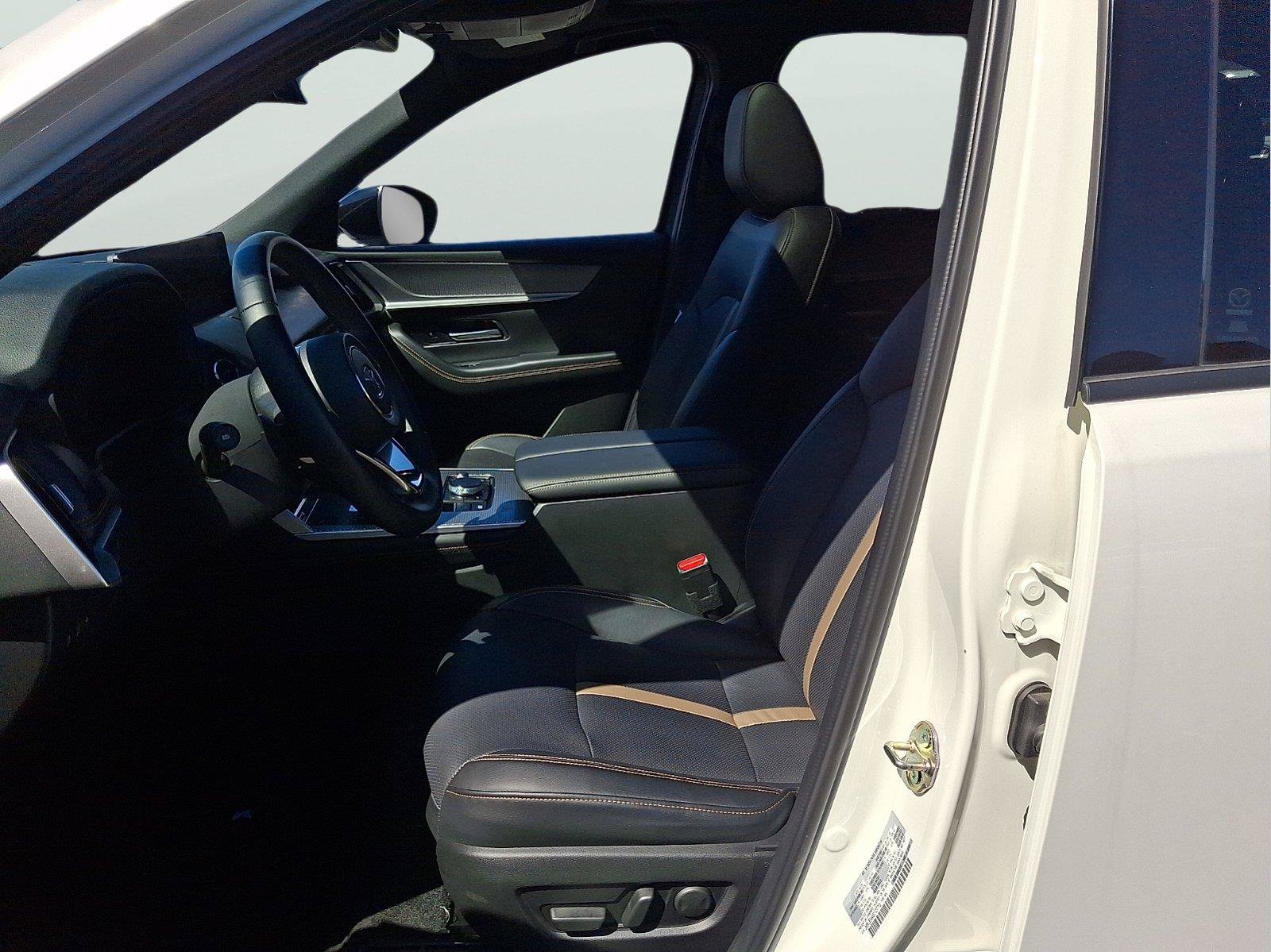 Used 2025 MAZDA CX-70 Plug-In Hybrid w/ Premium Plus AWD/4WD image 11