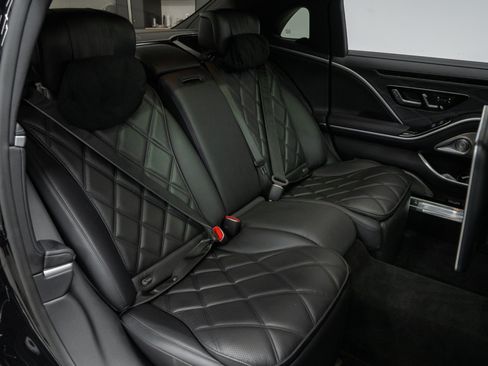 Used 2024 Mercedes-Benz Maybach S 680 4MATIC image 29