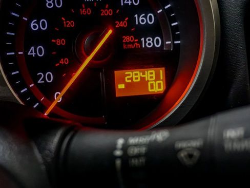 Used 2010 Nissan 370Z Touring image 20