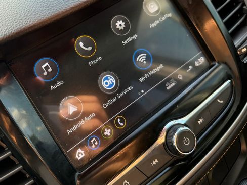 Used 2018 Chevrolet Trax LS image 17