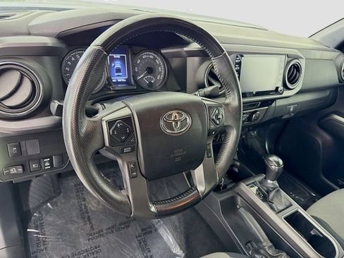 Certified 2021 Toyota Tacoma TRD Off-Road w/ Technology Package image 9
