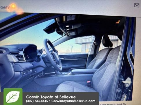 Used 2025 Toyota Camry LE image 7