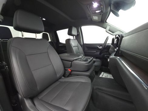 Used 2024 GMC Sierra 1500 SLT image 27