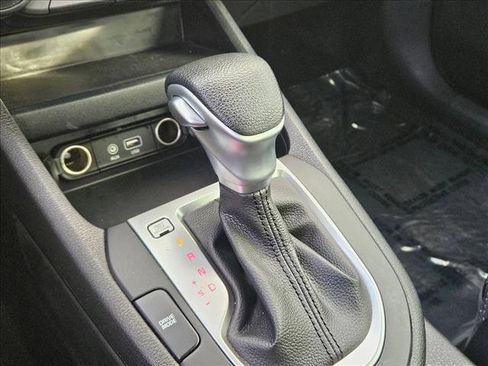 Used 2021 Kia Forte LXS image 13