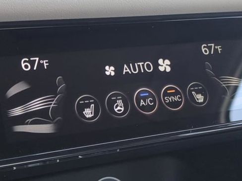 New 2026 Genesis G70 2.5T AWD/4WD image 17