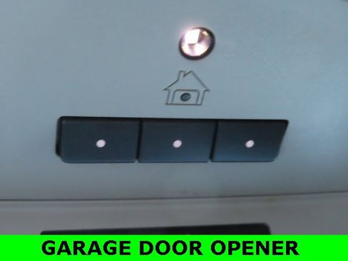 Used 2020 GMC Yukon XL SLT image 38